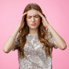 Почему кружится голова и какой врач это лечит