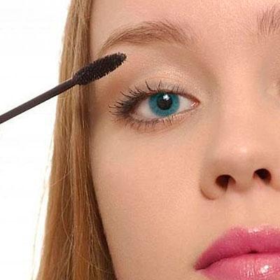 Опасность теней для век