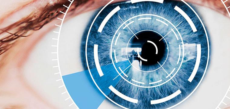 В России создали первый в мире прибор для исправления зрения