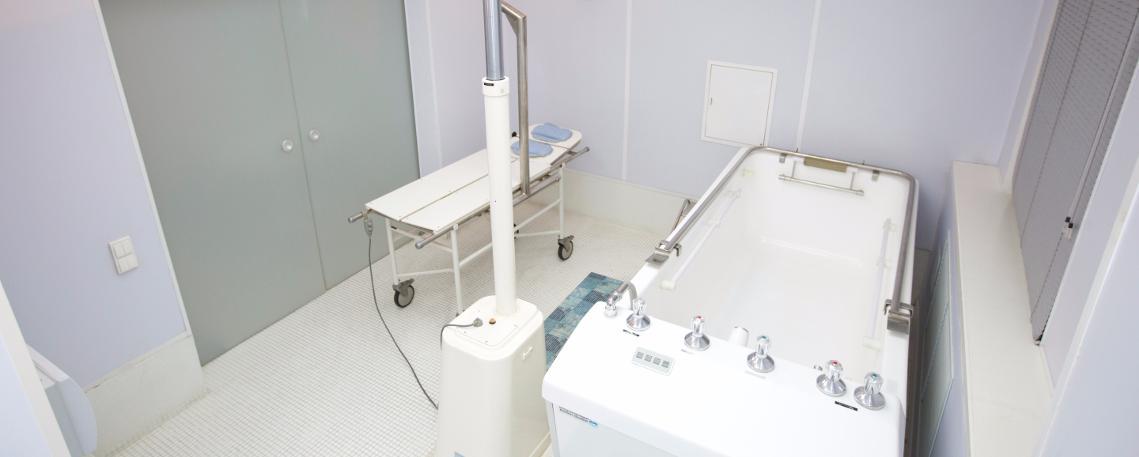 Медицинский многофункциональный комплекс для подводного вытяжения позвоночника