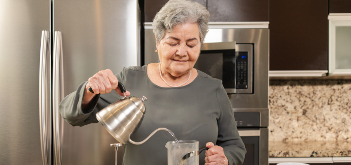 Сделали остеосинтез 60-летней женщине при редком переломе ключицы