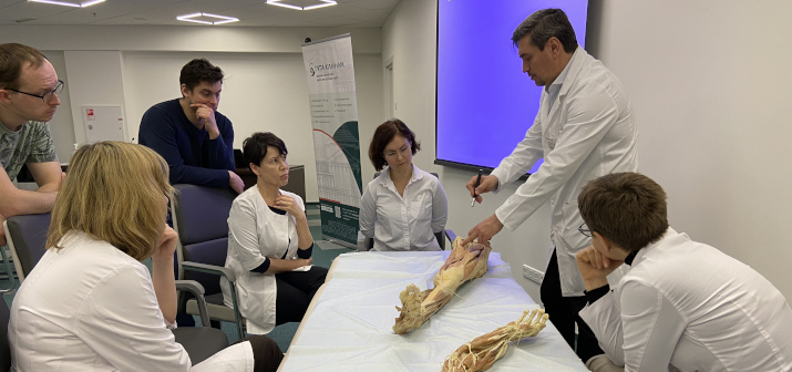 В ГУТА КЛИНИК прошел мастер-класс «Постановка руки при лечении спастичности у взрослых»