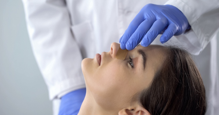 Перелом носа